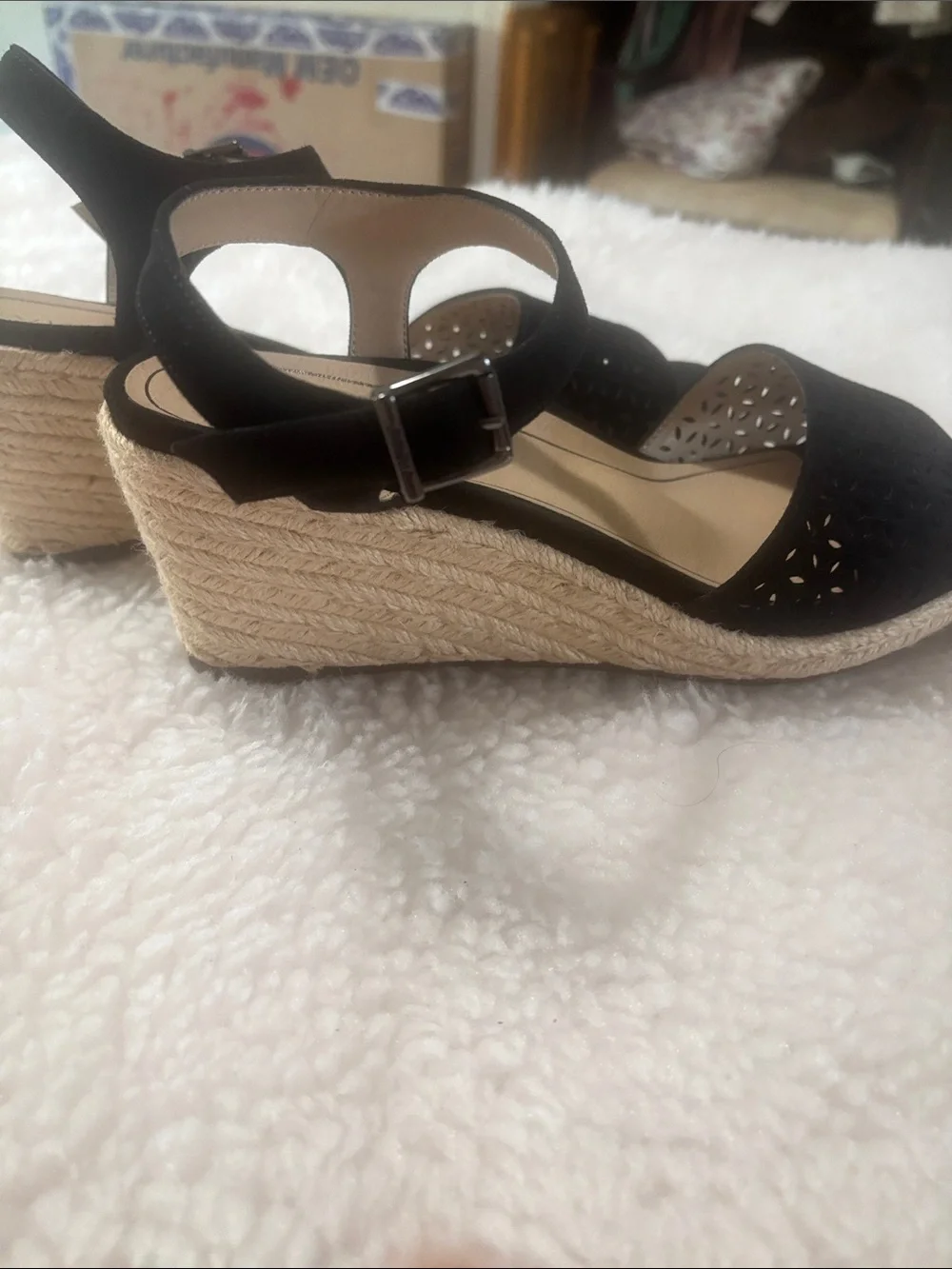 Vionic Black Espadrille Wedge Sandals with Perforated Toe